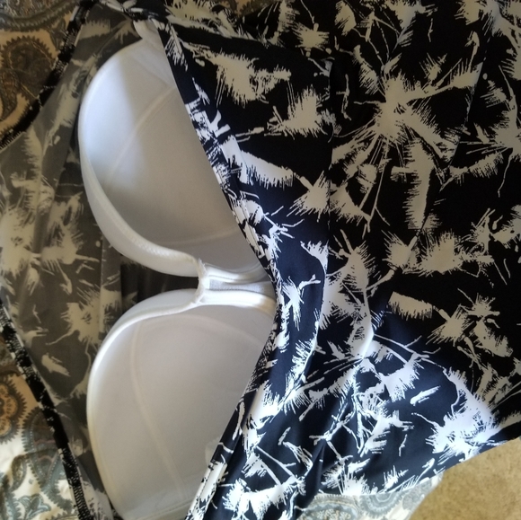 Freya tankini top. - Picture 2 of 11